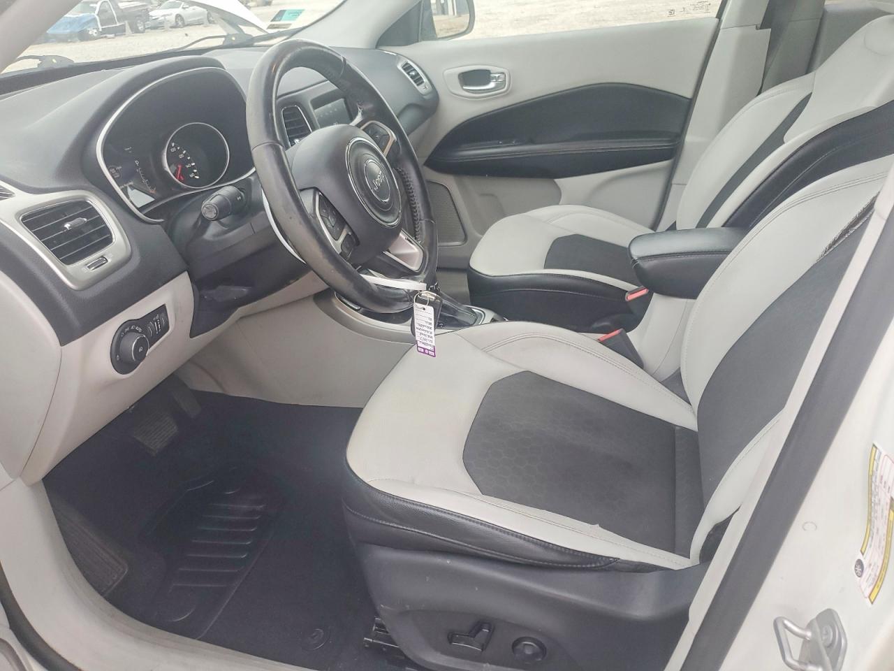2017 Jeep Compass Latitude - Фото 7