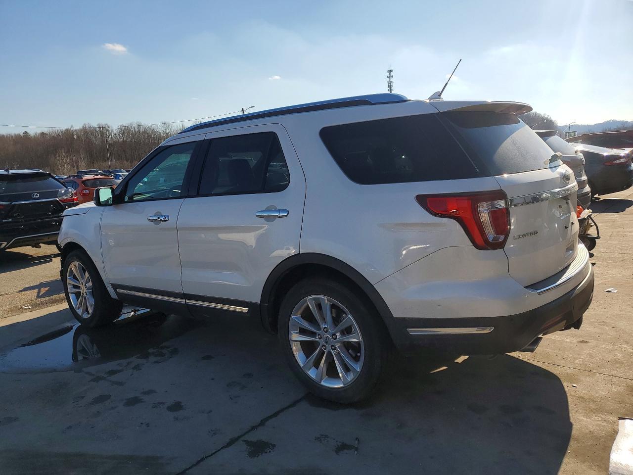 2018 Ford Explorer Limited - Фото 2