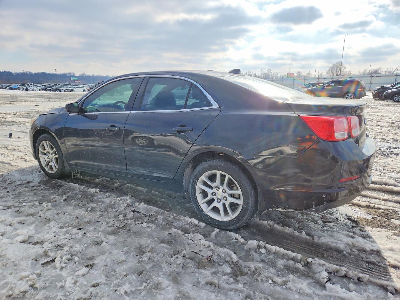 2014 Chevrolet Malibu 1Lt - Фото 2