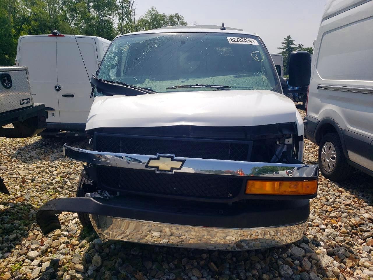 2023 Chevrolet Express G3500 - Фото 5