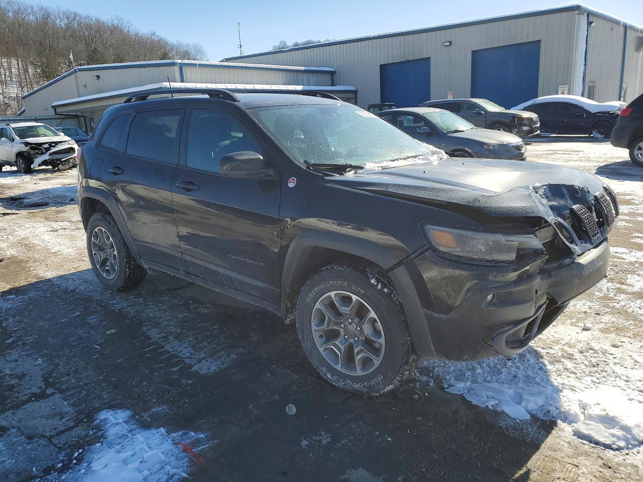 2022 Jeep Cherokee Trailhawk - Image 4