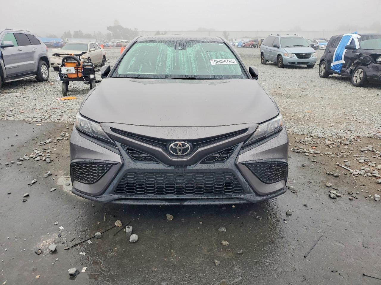 2021 Toyota Camry Se - Image 5