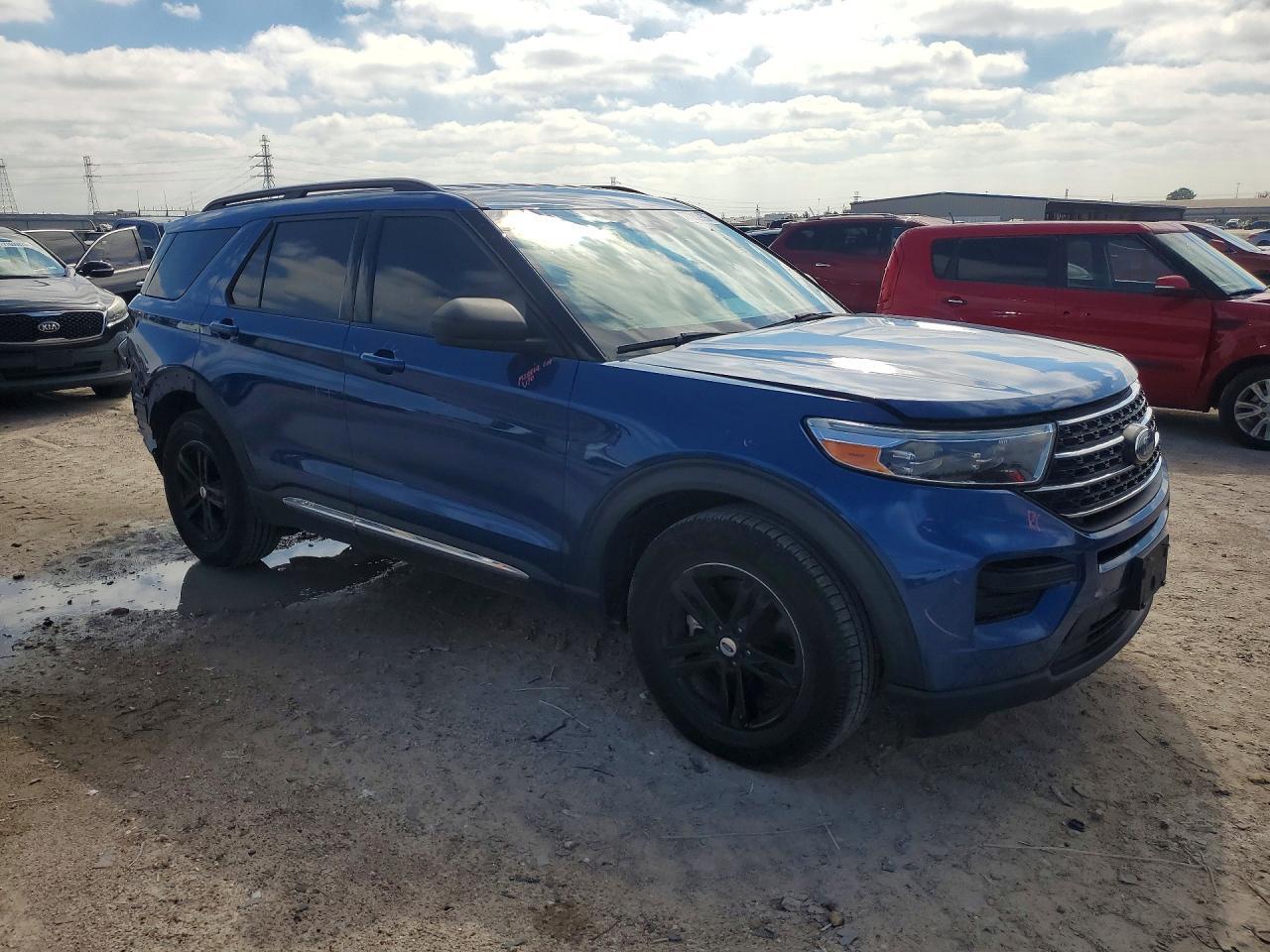 2022 Ford Explorer Xlt - Фото 4