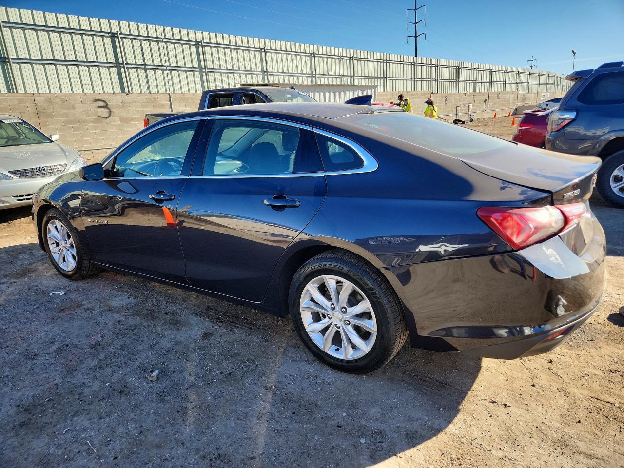 2022 Chevrolet Malibu Lt - Image 2