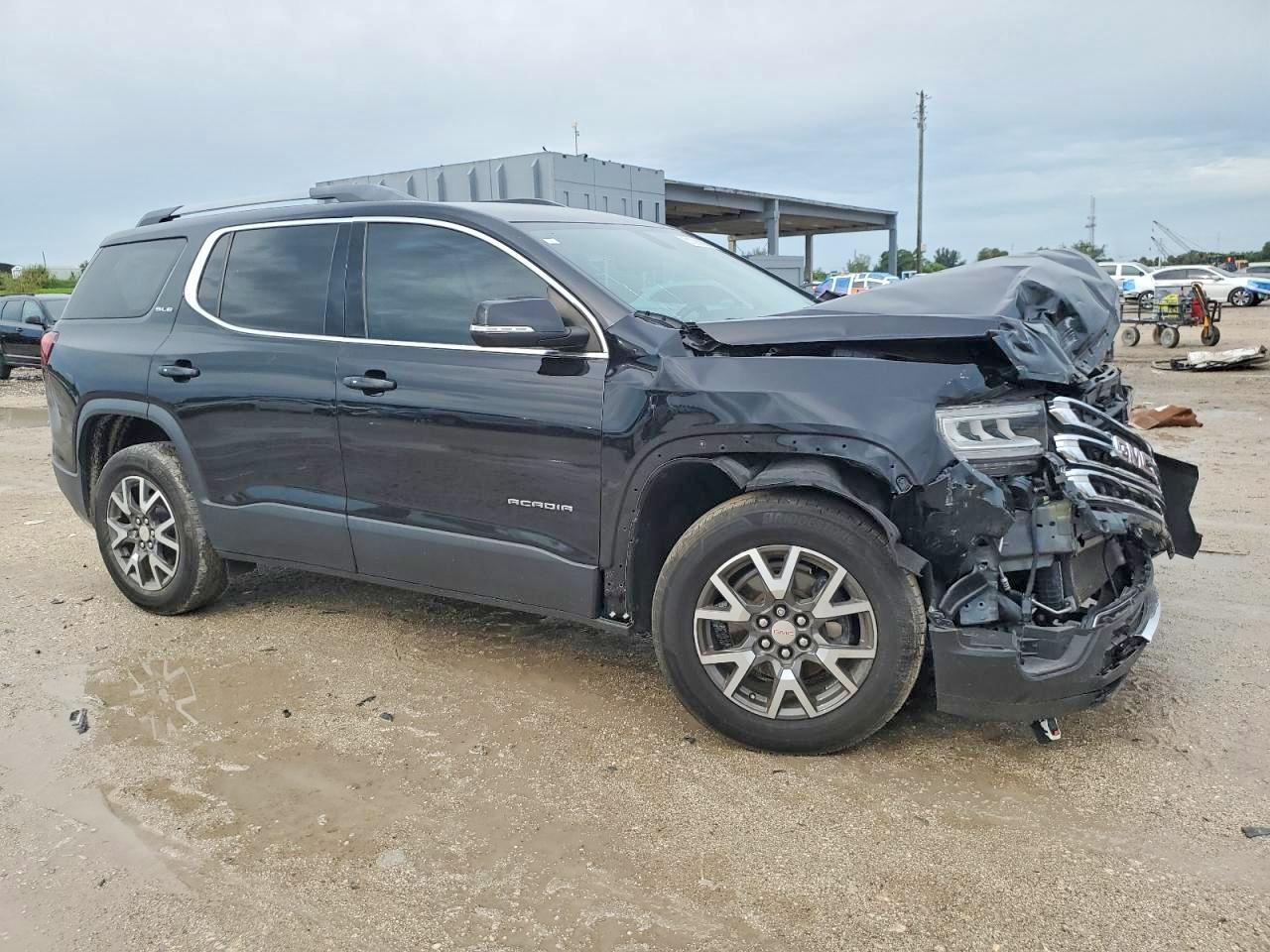 2020 GMC Acadia Sle - Image 4