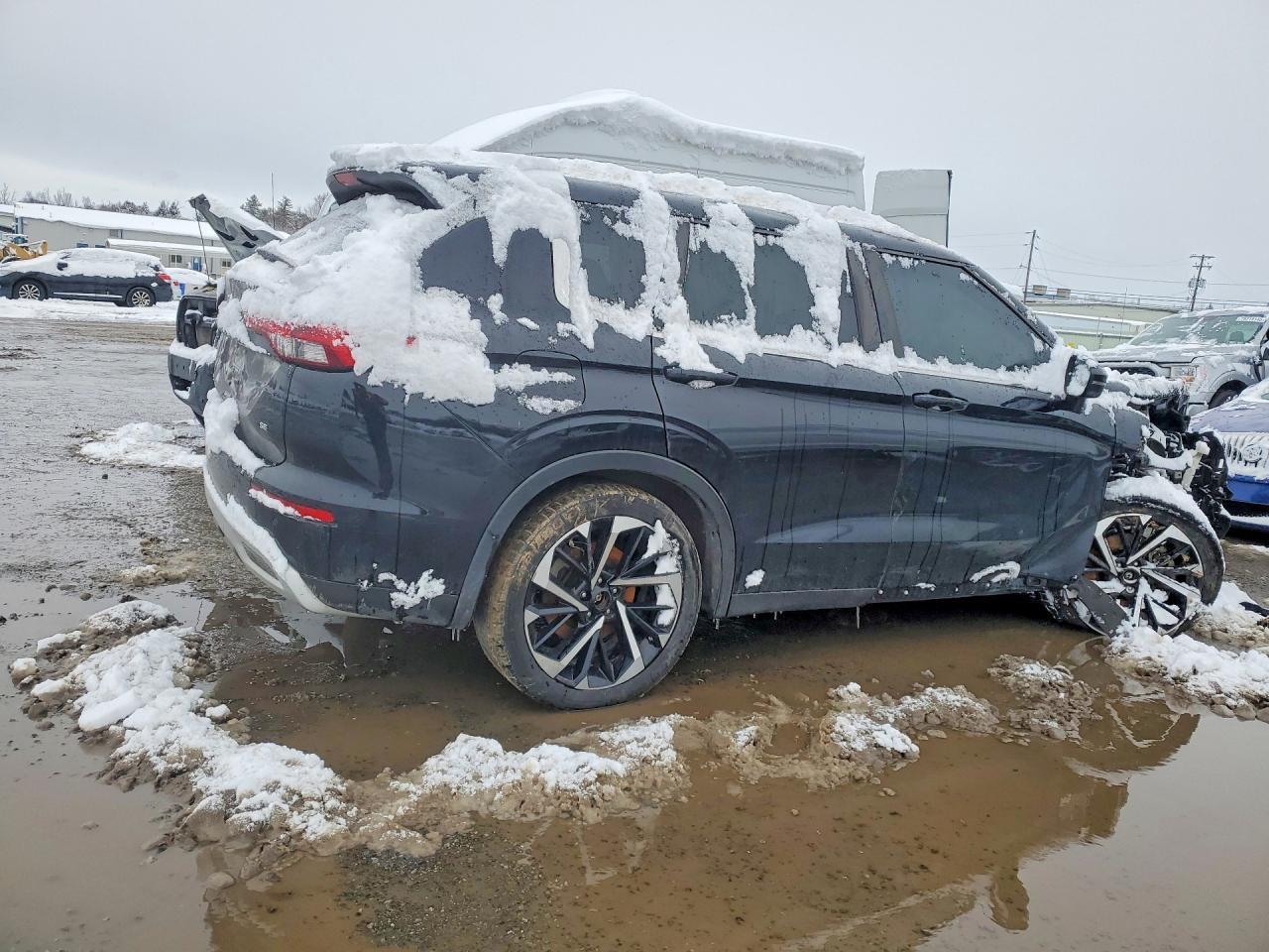 2022 Mitsubishi Outlander Se - Фото 3