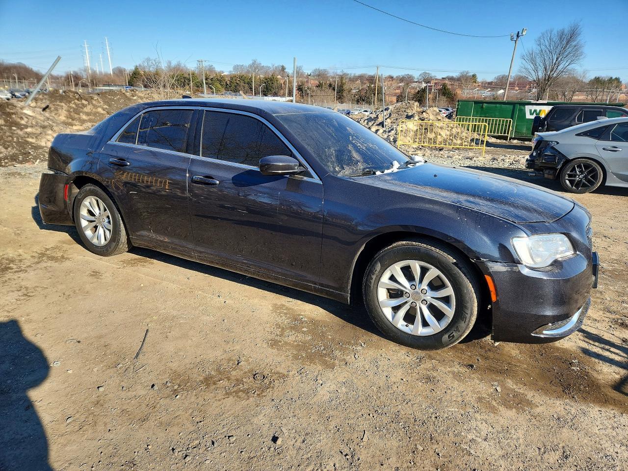 2016 Chrysler 300 Limited - Image 4