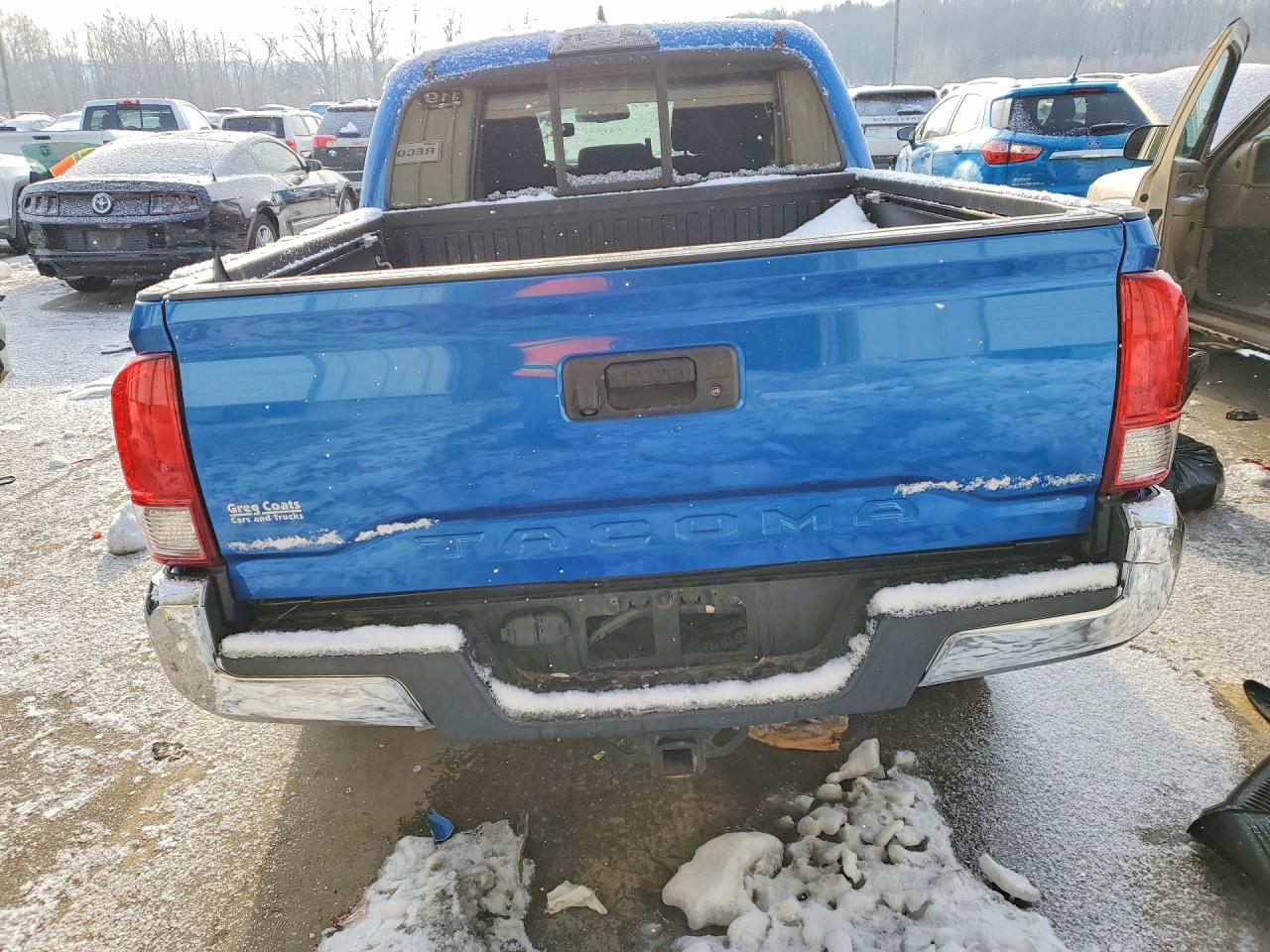 2016 Toyota Tacoma - Image 6