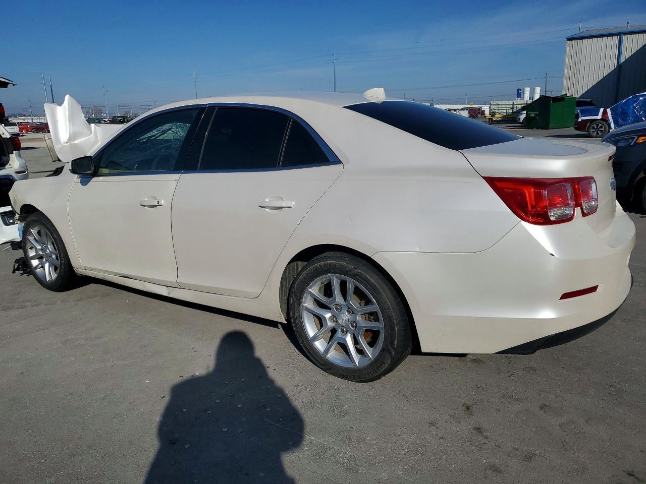 2013 Chevrolet Malibu 2Lt - Image 2