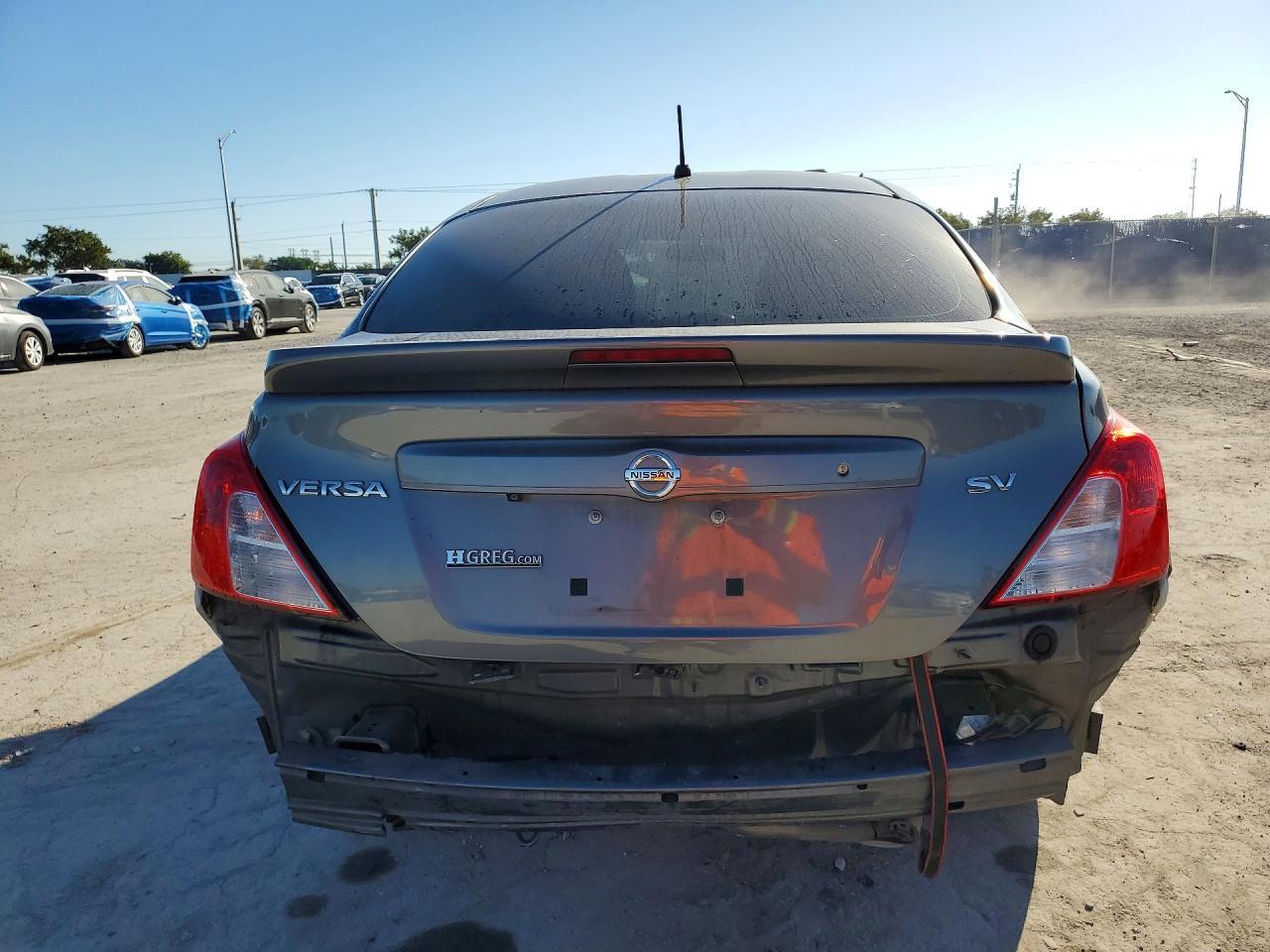 2018 Nissan Versa Sv - Фото 6