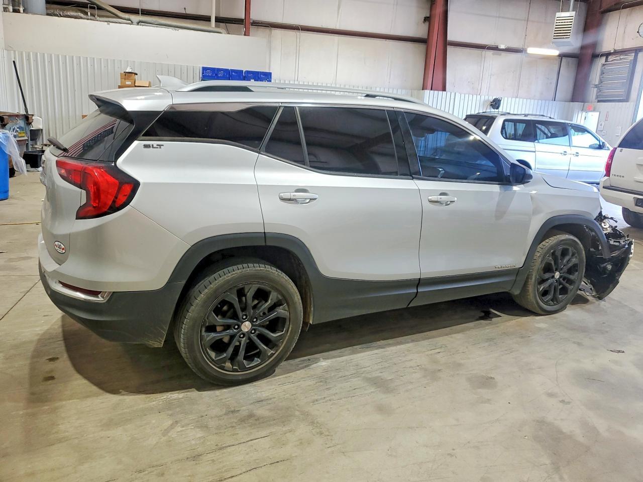 2021 GMC Terrain Slt - Фото 3