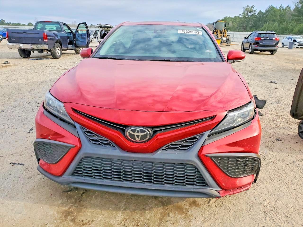 2022 Toyota Camry Se - Фото 5