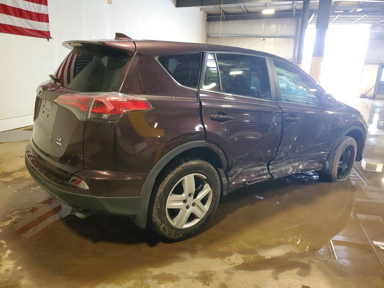 2018 Toyota Rav4 Le - Image 3
