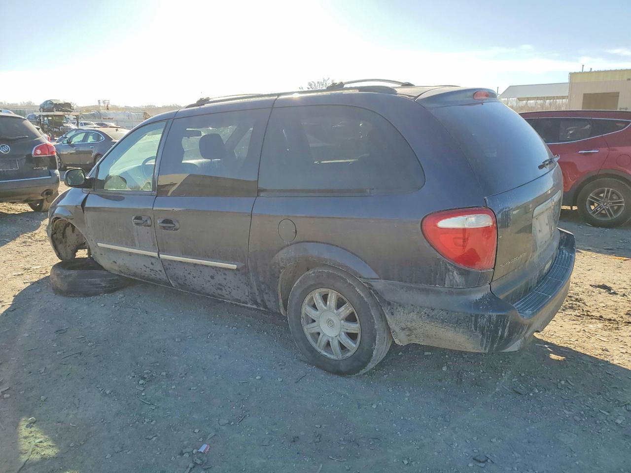 2007 Chrysler Town & Country Touring - Фото 2