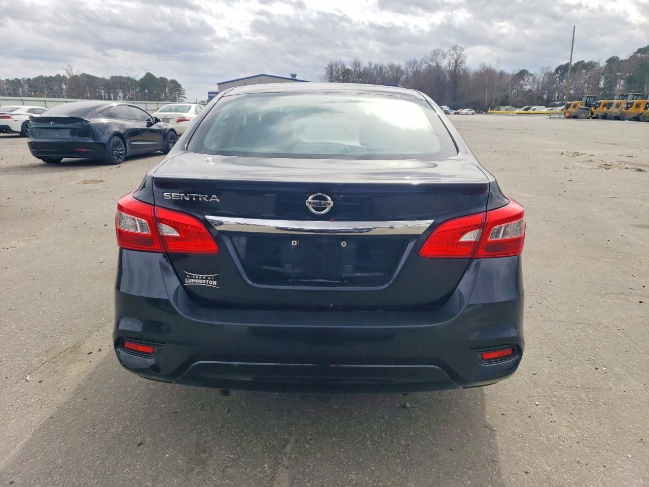 2019 Nissan Sentra S - Фото 6