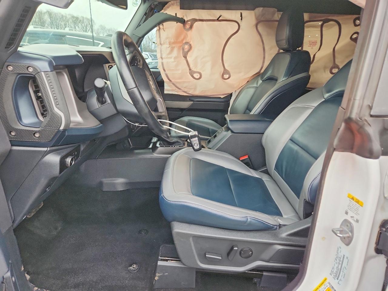 2023 Ford Bronco Base - Image 7