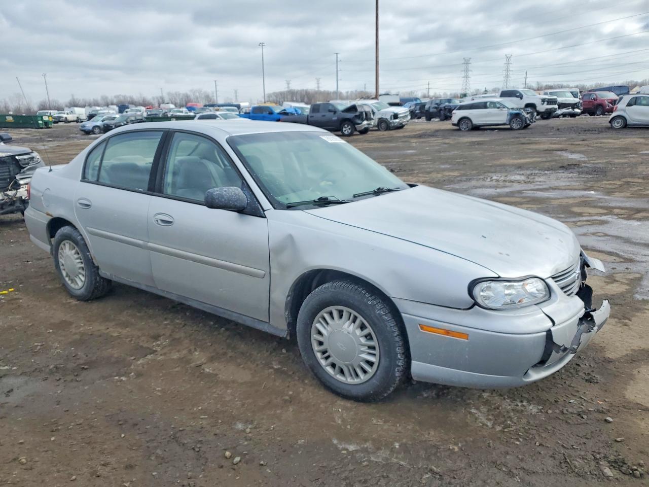 2004 Chevrolet Classic - Фото 4
