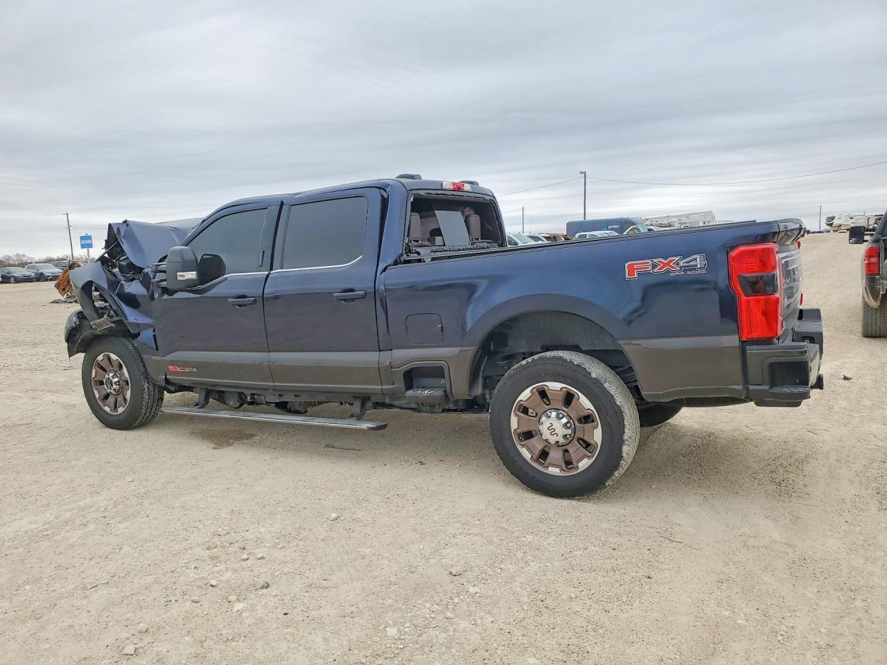 2024 Ford F250 Super Duty - Image 2