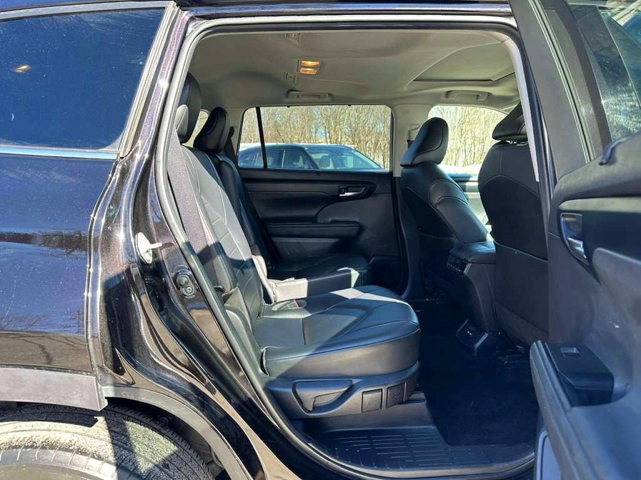 2021 Toyota Highlander Xle - Image 7