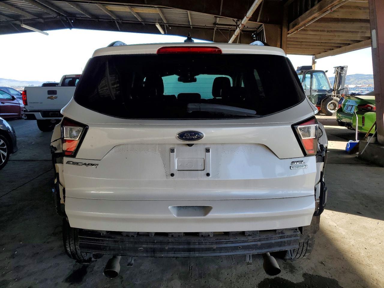 2018 Ford Escape Sel - Фото 6