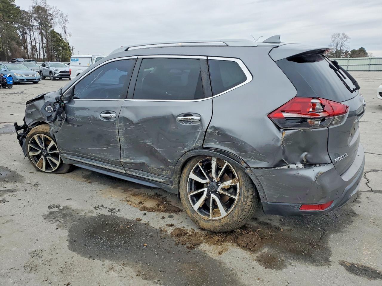 2019 Nissan Rogue S - Image 2