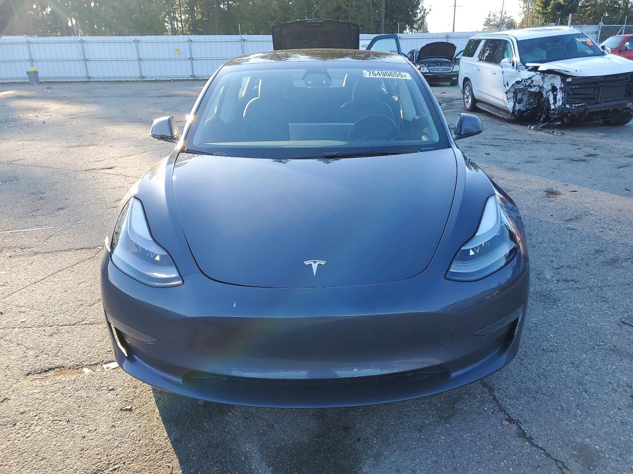 2023 Tesla Model 3 - Image 5