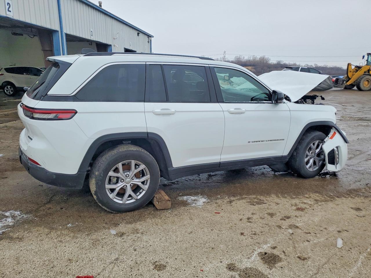 2022 Jeep Grand Cherokee Limited - Image 3