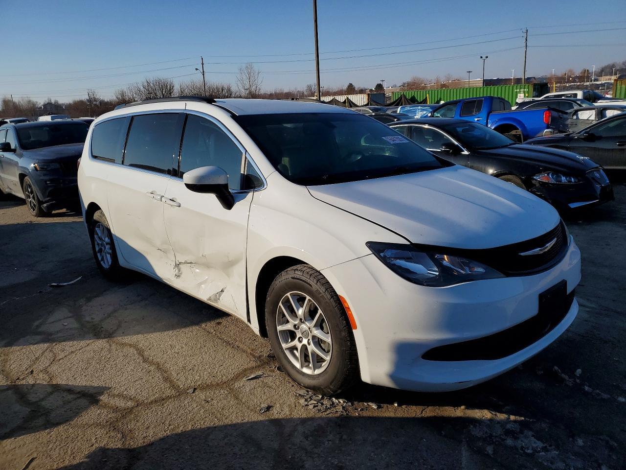 2021 Chrysler Voyager Lxi - Image 4