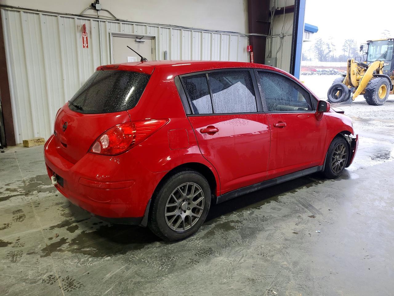 2010 Nissan Versa S - Image 3