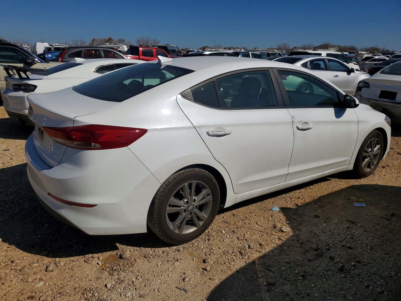 2017 Hyundai Elantra Se - Фото 3