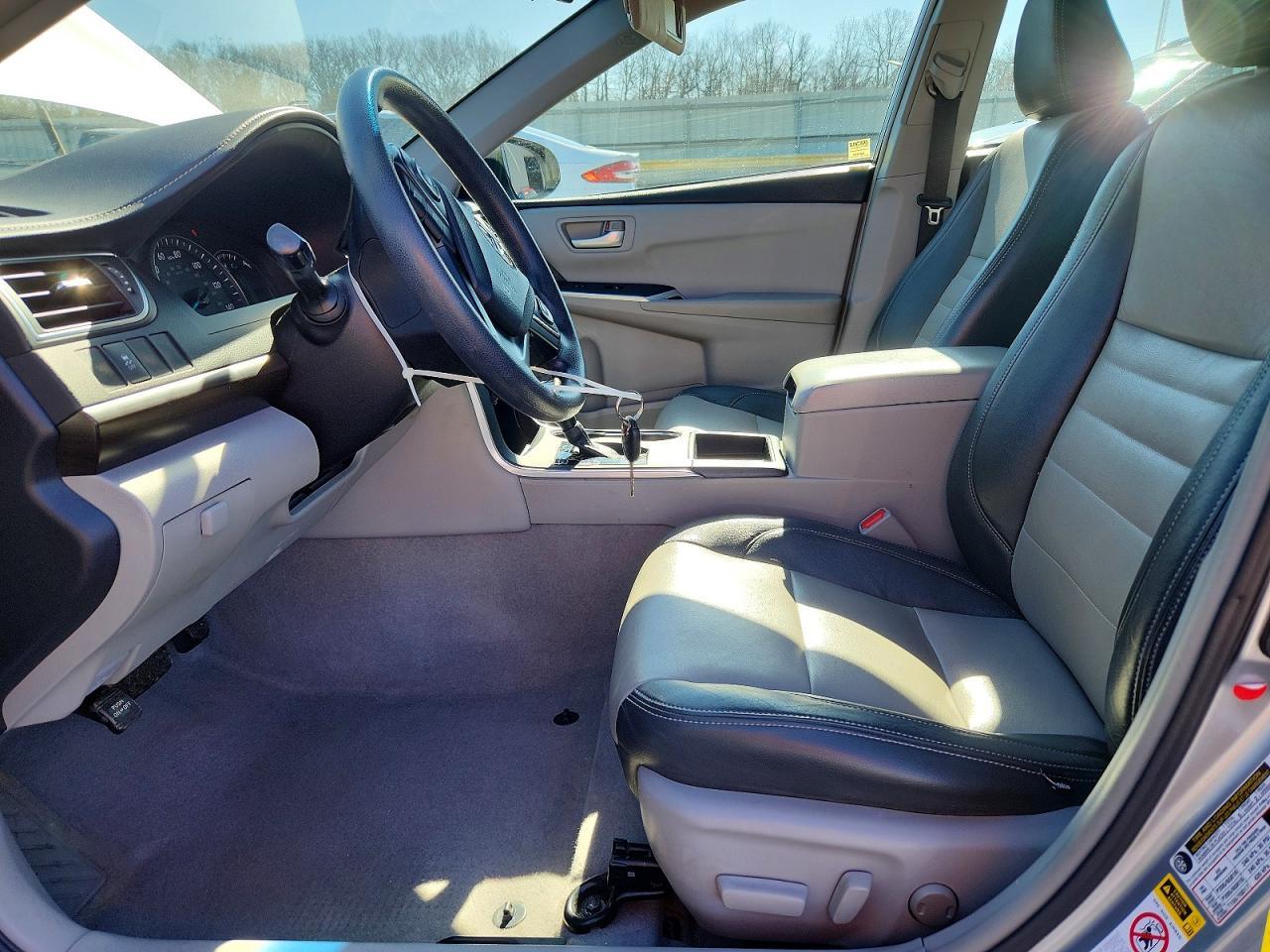 2015 Toyota Camry Le - Фото 7