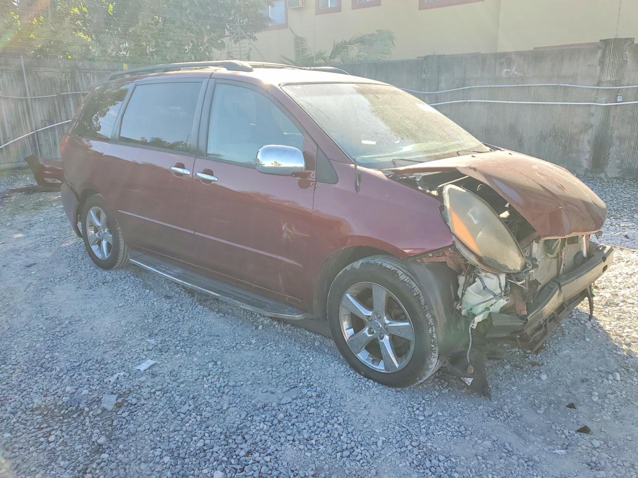 2008 Toyota Sienna Ce - Image 4