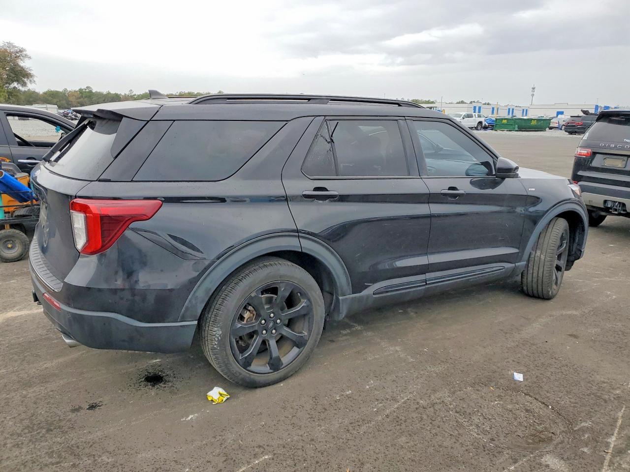 2024 Ford Explorer St-Line - Фото 3
