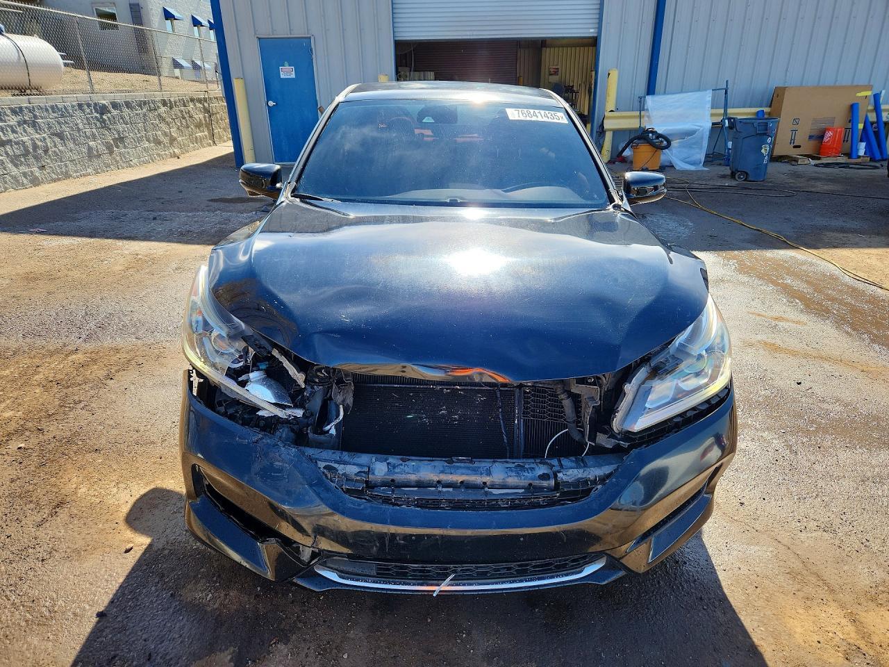 2017 Honda Accord Hybrid - Фото 5