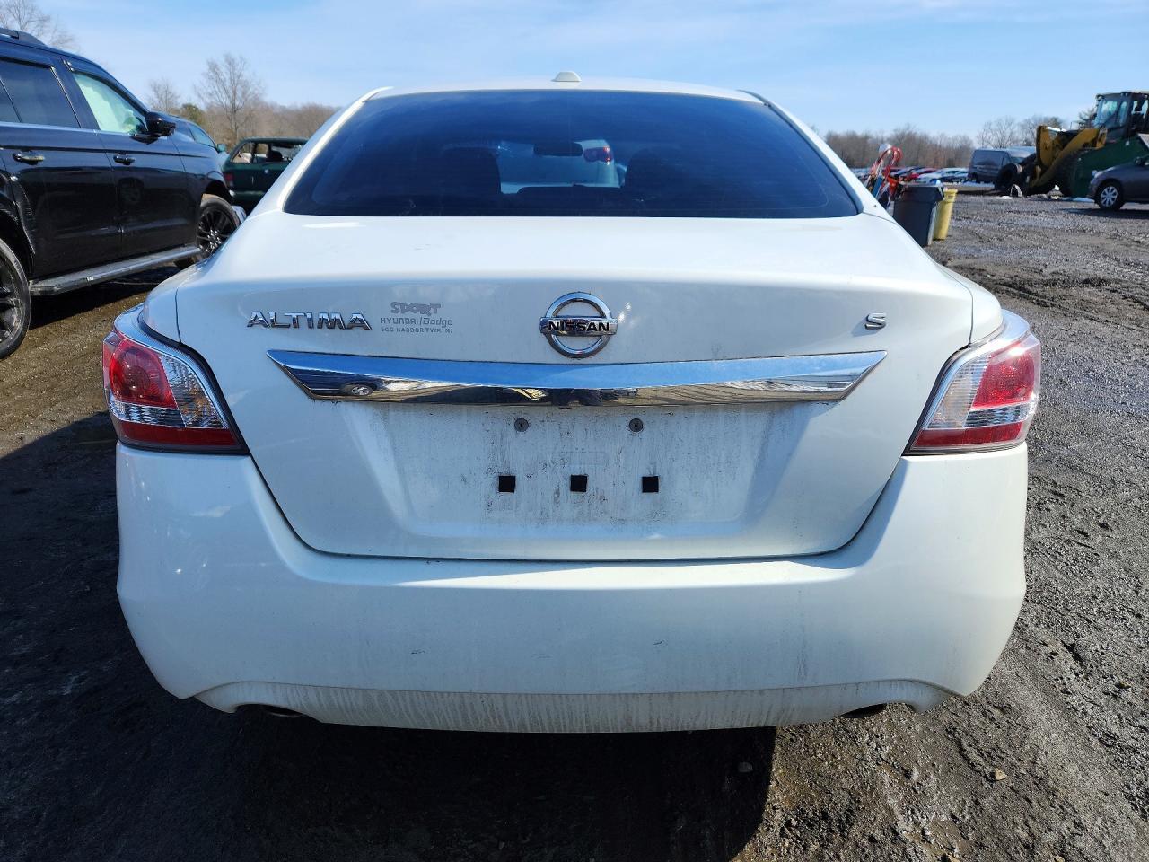 2015 Nissan Altima - Image 6