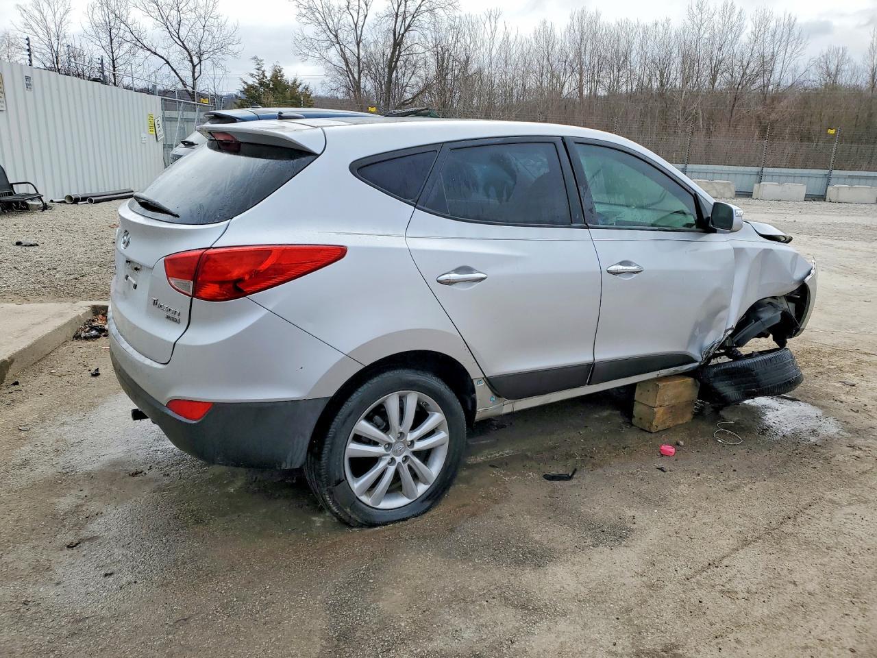 2011 Hyundai Tucson Limited - Image 3
