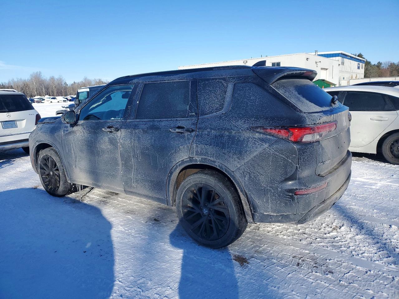 2024 Mitsubishi Outlander Sel - Фото 2
