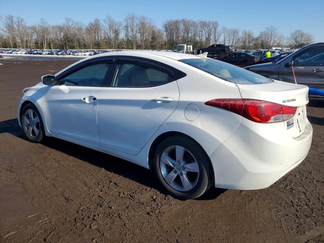 2013 Hyundai Elantra Gls - Фото 2