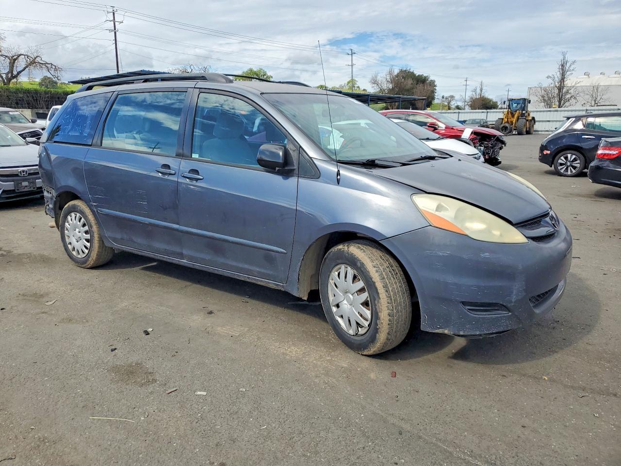 2006 Toyota Sienna Ce 7 Passenger - Фото 4