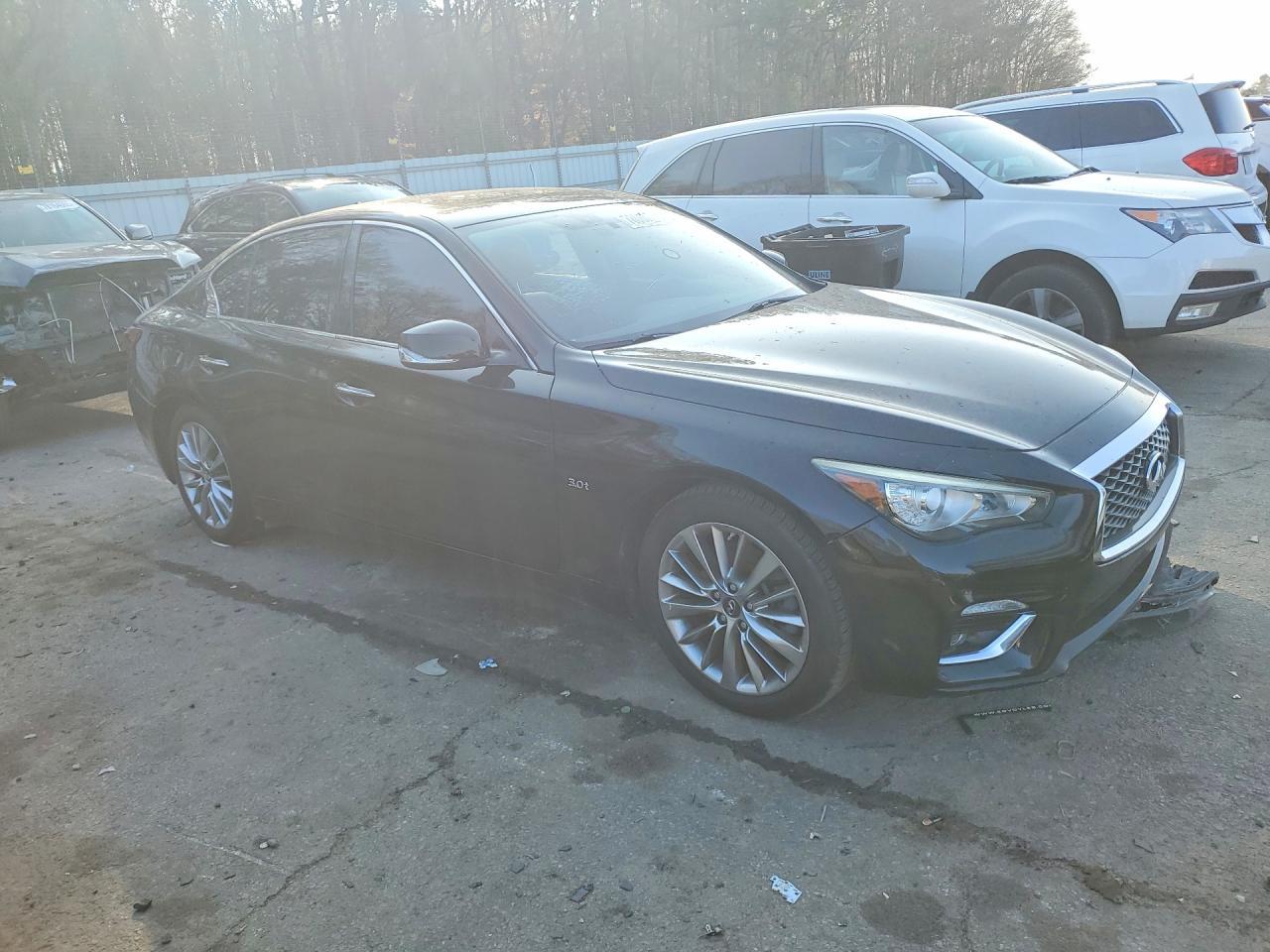 2018 Infiniti Q50 Luxe - Image 4