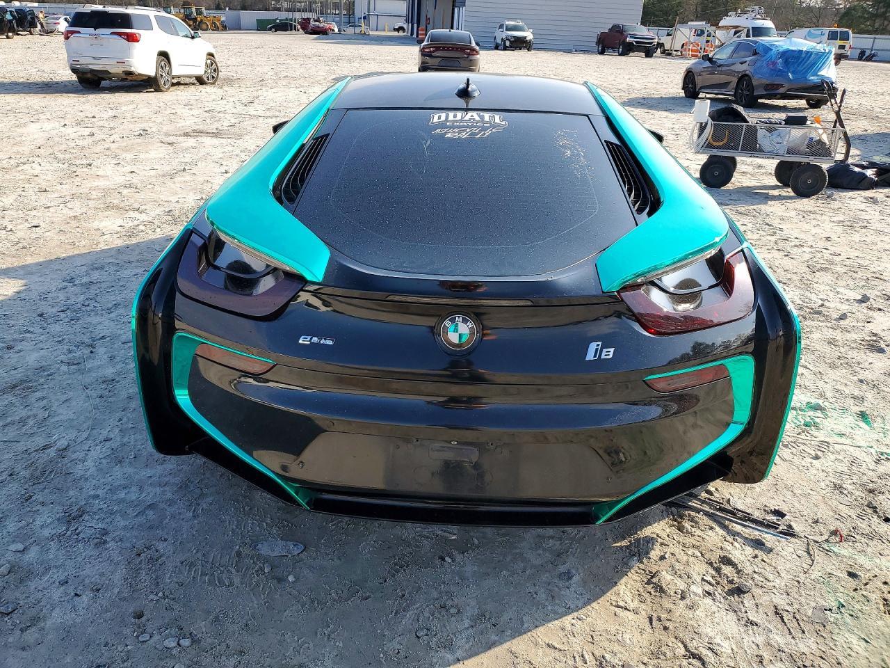2015 BMW I8 - Фото 6