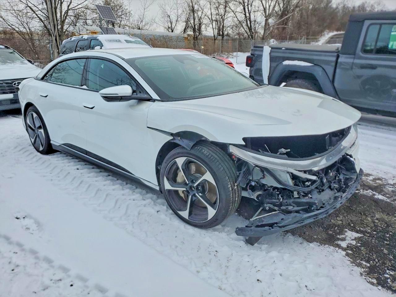 2025 Lucid Motors Air Pure - Image 4