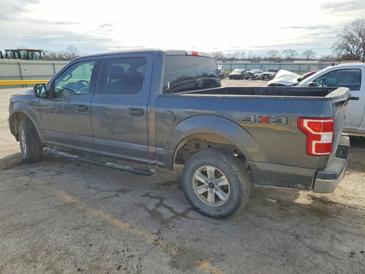 2020 Ford F150 Supercrew - Фото 2