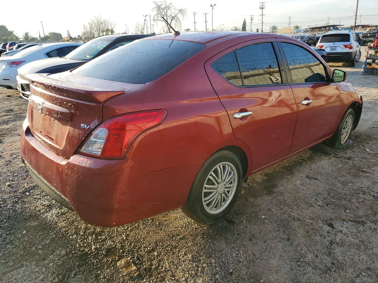 2017 Nissan Versa 1.6 Sv - Фото 3