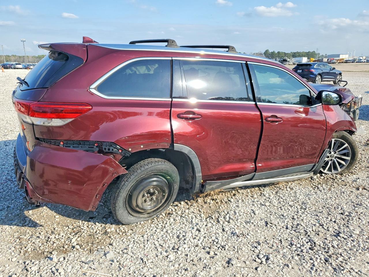 2019 Toyota Highlander Xle - Фото 3