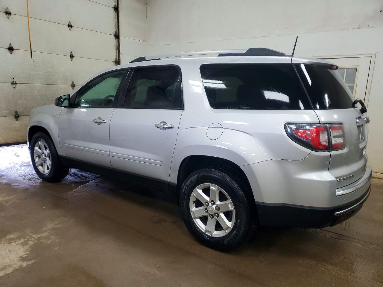 2016 GMC Acadia Sle - Image 2