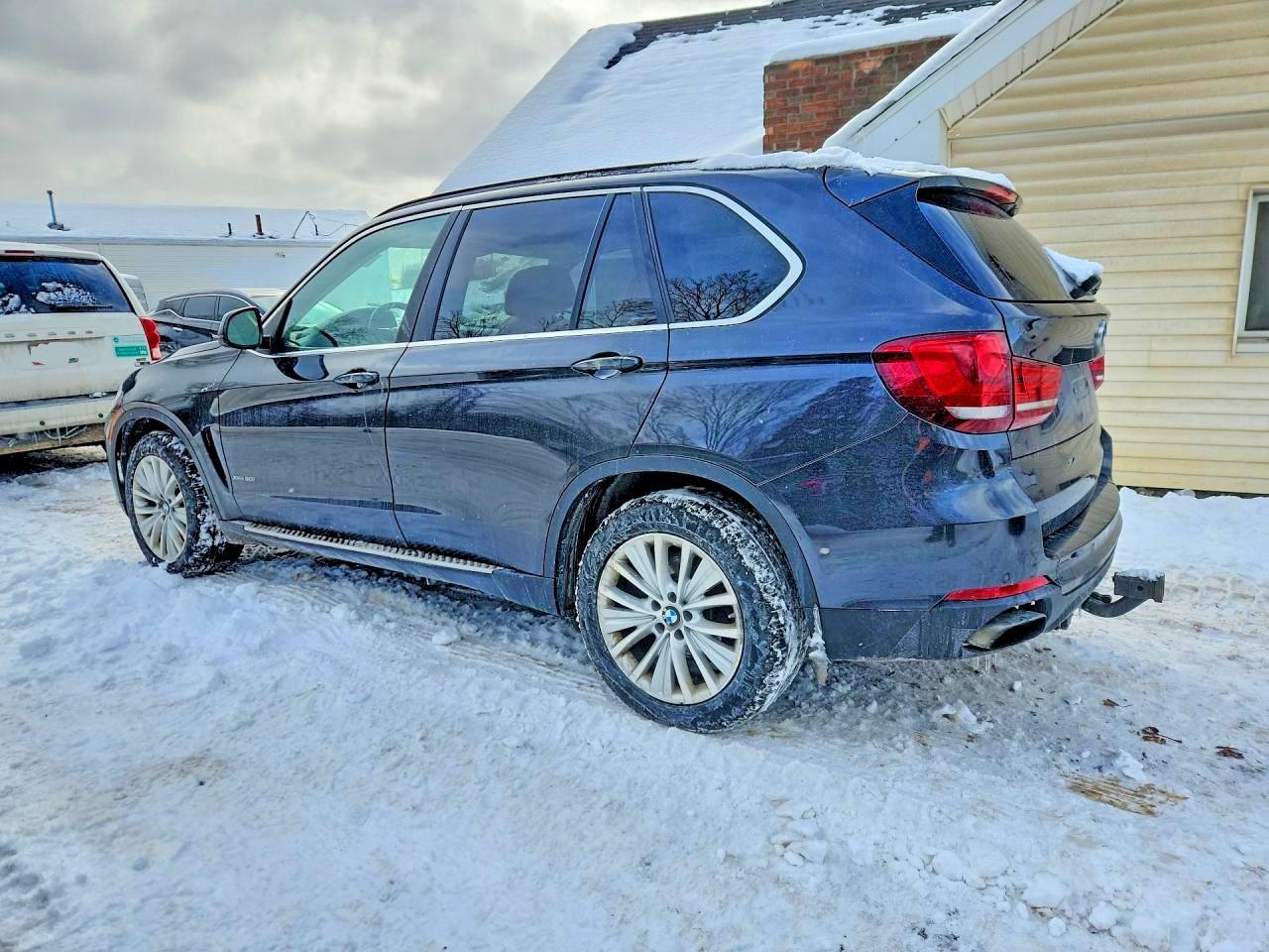 2015 BMW X5 xDrive50I - Фото 2