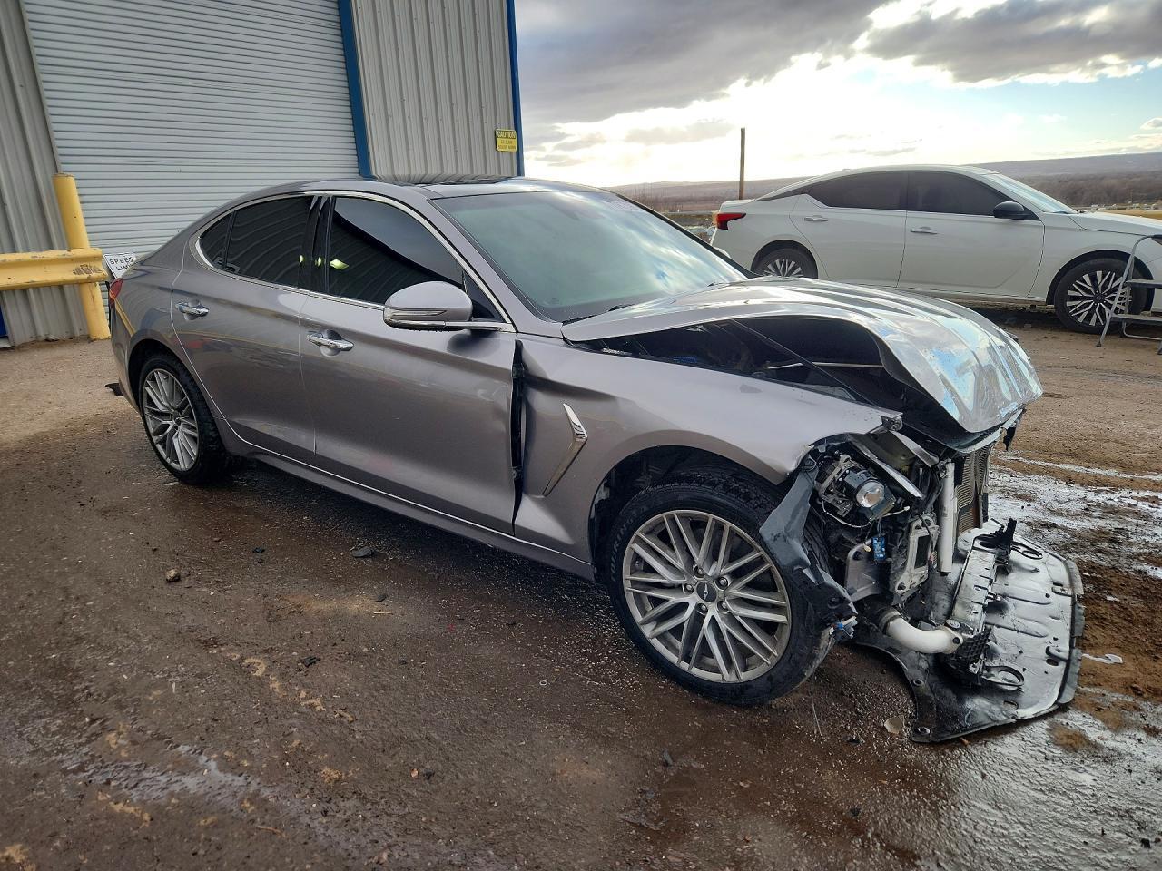 2021 Genesis G70 2.0T - Фото 4