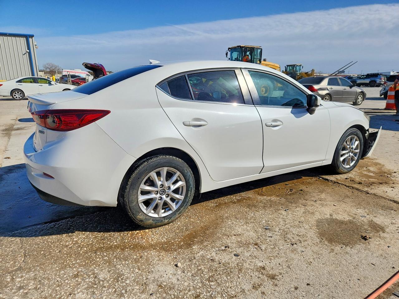 2016 Mazda 3 Grand Touring - Image 3