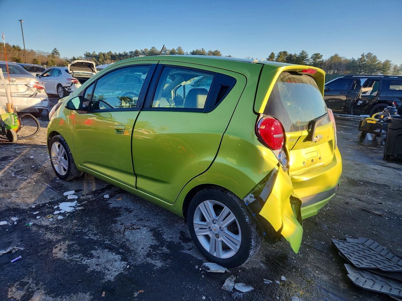 2014 Chevrolet Spark Ls - Image 2